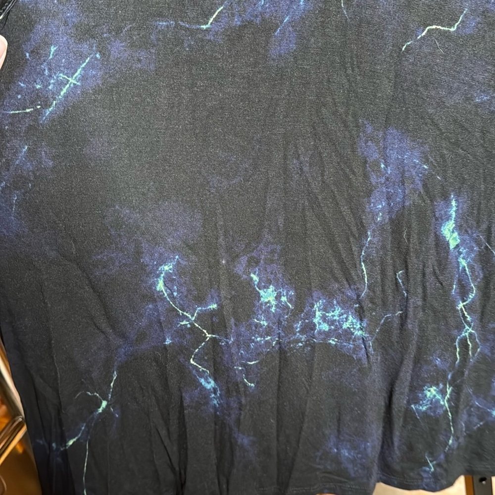 NWT LuLaRoe Debra Peasant Top XS Black Blue Green Tie Dye 3/4 Sleeve Blouse - Picture 5 of 9